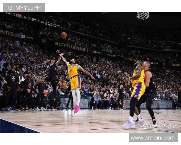 季后赛激战正酣各大球队拼搏冲击总冠军荣耀道路竞争白热化